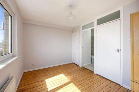 Harbour Way, 200-005.JPG