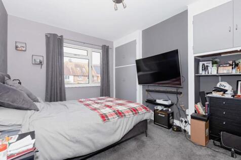 Lancing Close_3.jpg