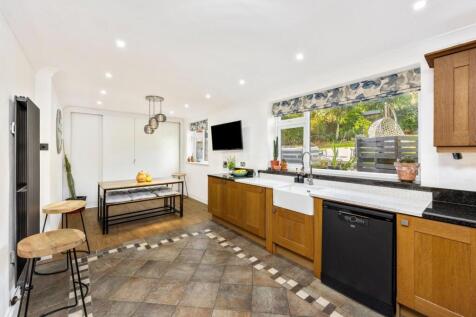 Ring Road, 5-023.JPG