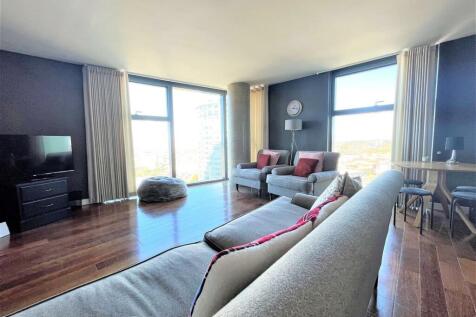 2204 West Tower 26.jpg
