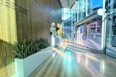 Foyer entrance/concierge