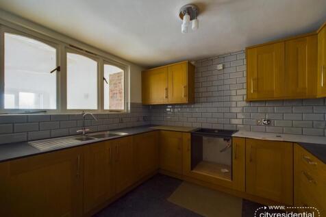CAM03648G0-PR0146-STILL006.jpg