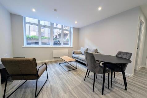 Open Plan Living/Dining Room
