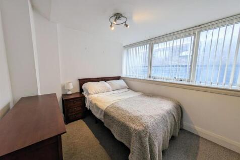Master Bedroom.jpg