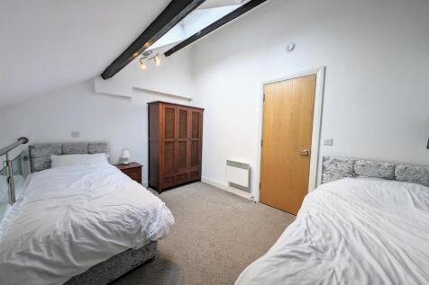 Bedroom 2.jpg