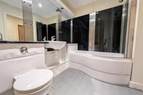 Bathroom.jpg