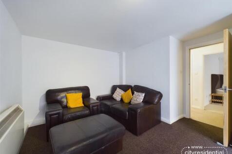 Living Room.jpg