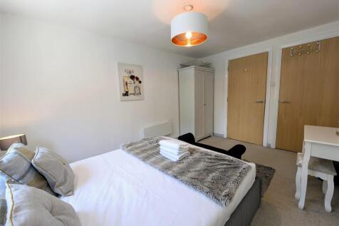 Master Bedroom.jpg
