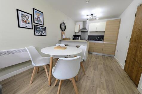 Dining Area.jpg