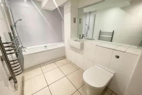 Bathroom.jpg