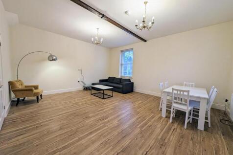 Living Room.jpg