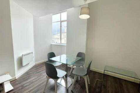 Dining Area.jpg