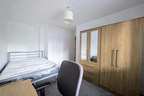 Master Bedroom.jpg