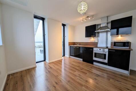 Open Plan Living Room/Kitchen