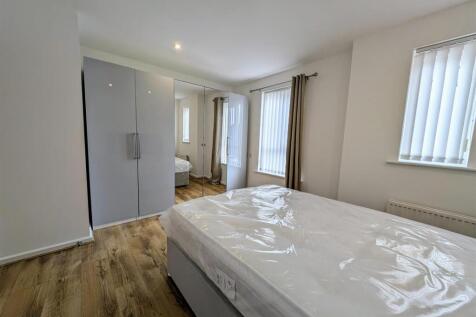 Master Bedroom.jpg