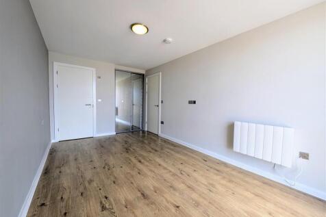 Master Bedroom.jpg