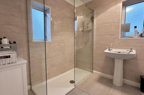 Contemporary Shower Room