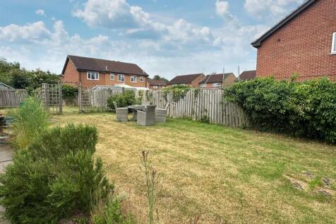 Lawn Gardens