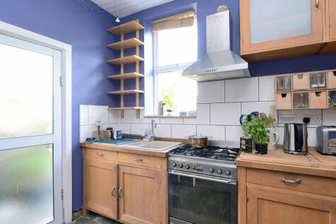 House-1-Kitchen-0...