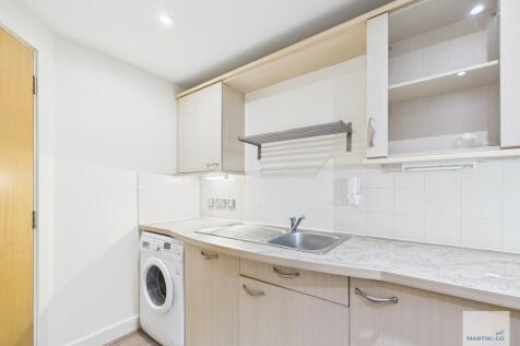 CAM03394G0-PR0390...