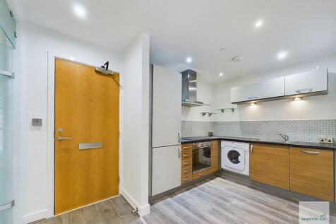 CAM03394G0-PR0126...