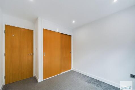 CAM03394G0-PR0126...