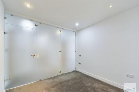 CAM03394G0-PR0126...