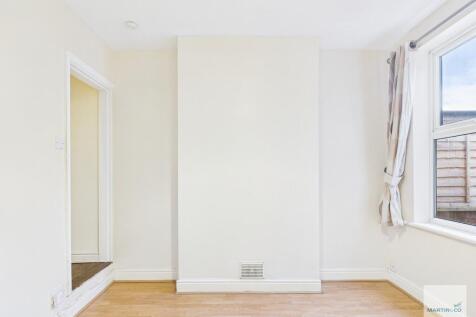 CAM03394G0-PR0395...