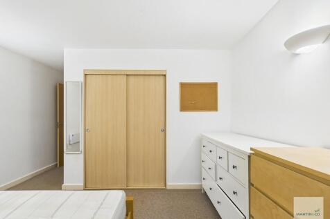 CAM03394G0-PR0403...