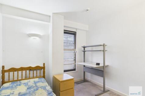 CAM03394G0-PR0403...