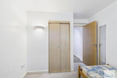 CAM03394G0-PR0403...