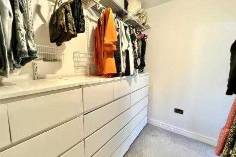 Walk In Wardrobe