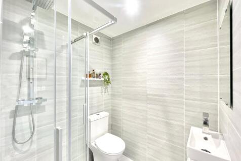 En Suite Shower Room