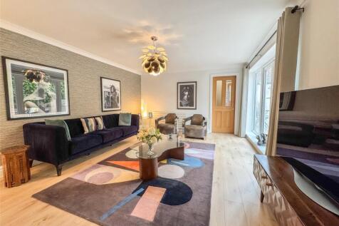 Formal Lounge