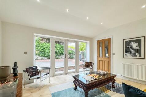 Bedroom 4/Reception