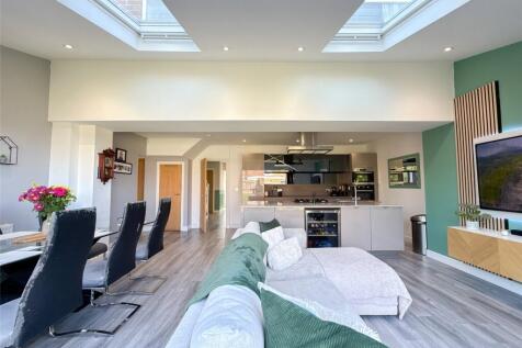 Kitchen/Diner/Family