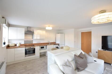Living Room/Kitchen