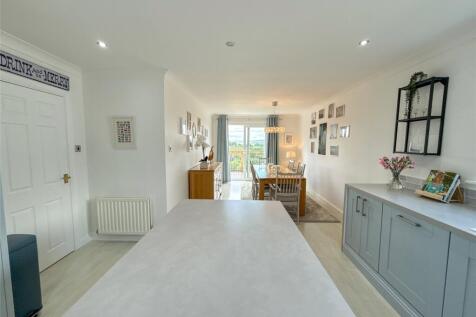 Kitchen Dining Area