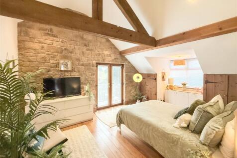 Maseter Bedroom