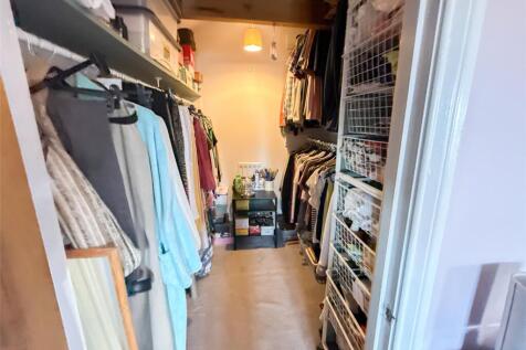 Walk In Wardrobe