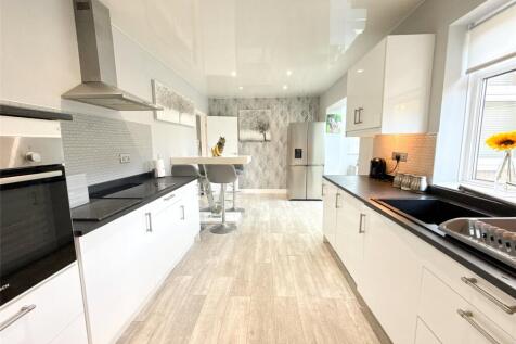 Breakfasting Kitchen