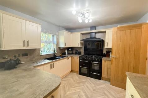 Breakfasting Kitchen