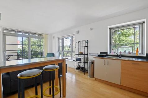 Property Image 4