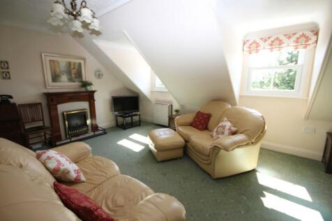 Lounge 3