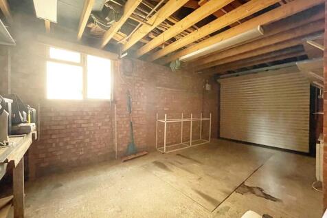 Garage ( internal...