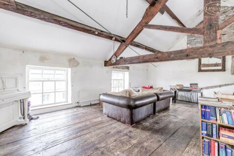 Loft room 