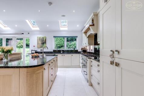Open plan kitchen 