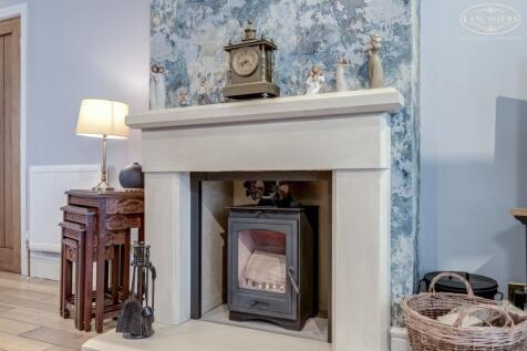 Lounge Feature
