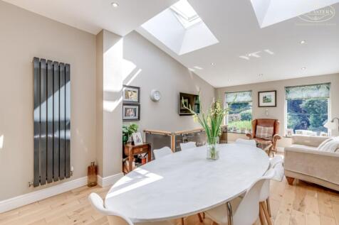 Open plan kitchen 