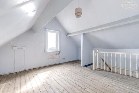 Home Office/Dressing Room